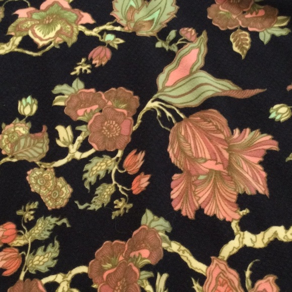 LuLaRoe tee shirt size Large - Picture 4 of 8